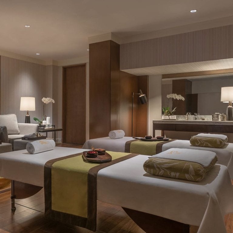 Unparalleled Luxury At The Presidential Suite The Manila Hotel